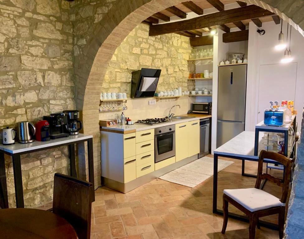 Le Antiche Mura Semproniano Extérieur photo